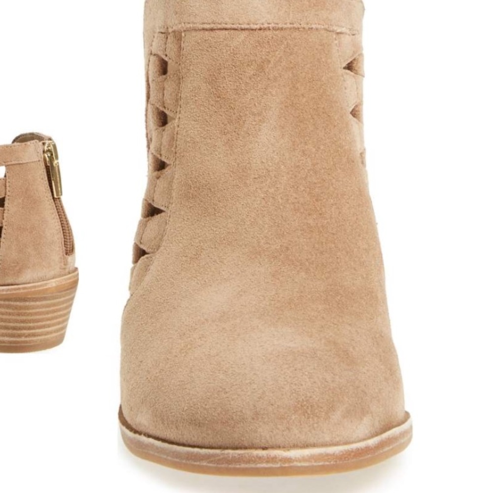 Vince Camuto 'Peera' Cutout Bootie - Picture 5 of 8